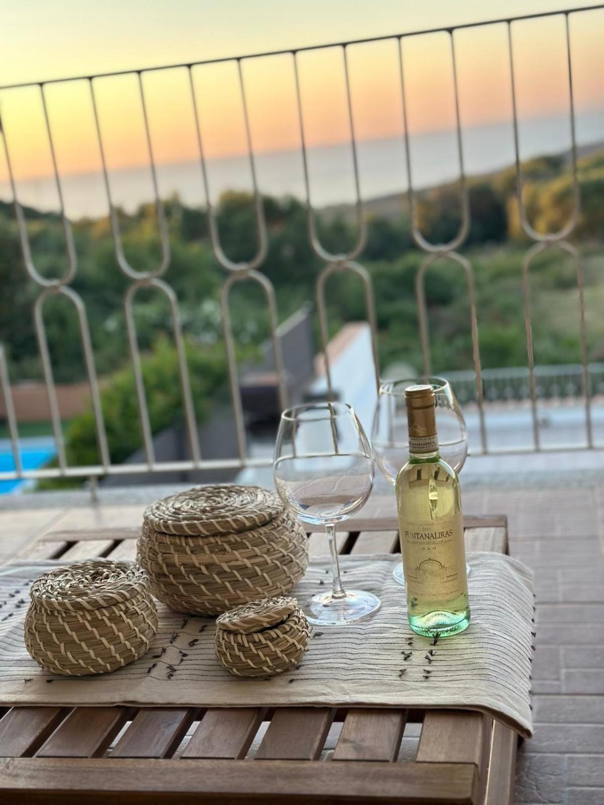 Costa Rossa View Sunset Villa Cascabraga Exteriör bild
